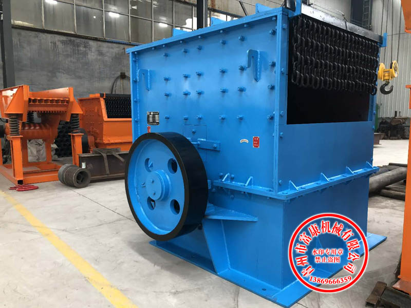 移動(dòng)箱式破碎站 移動(dòng)箱式破碎站